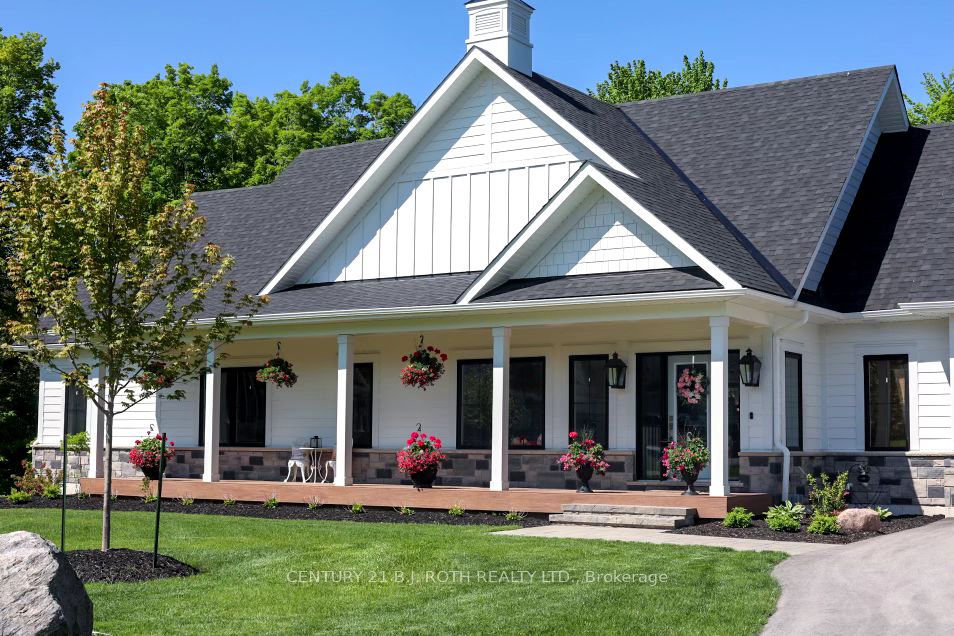 24 Oldenburg Crt