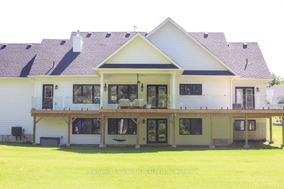 24 Oldenburg Crt