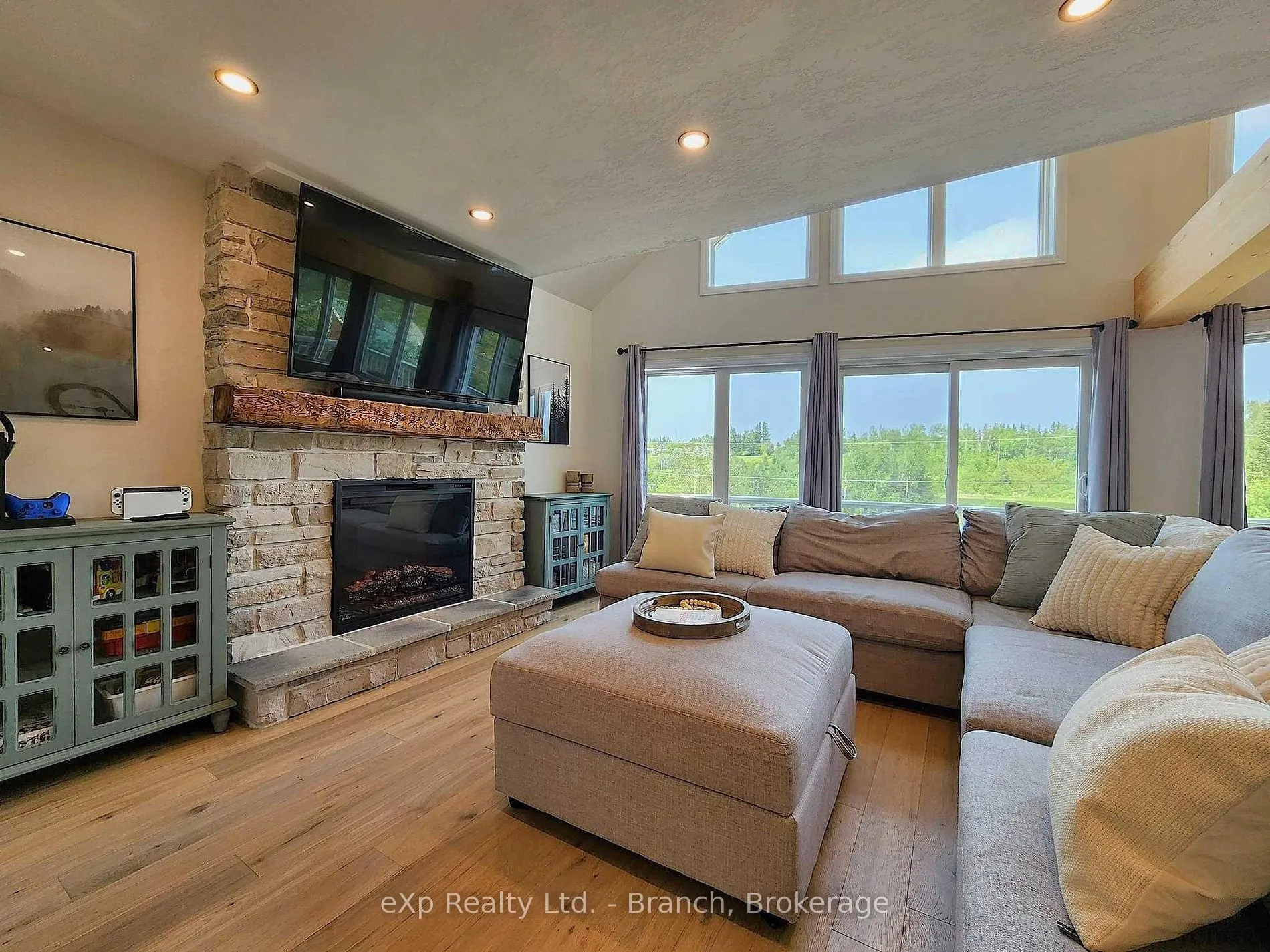 55 Lakeshore Ave
