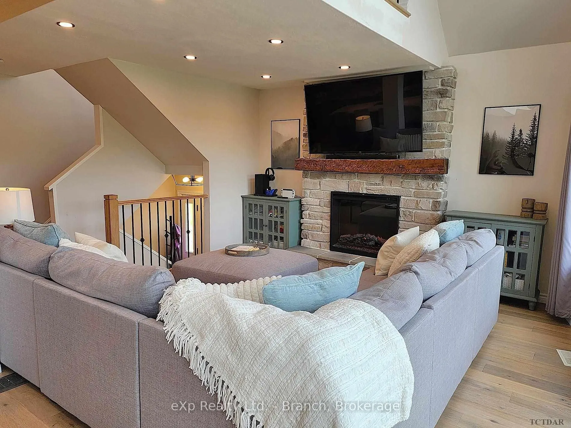 55 Lakeshore Ave