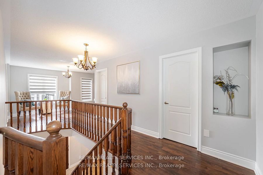 7 Odeon St