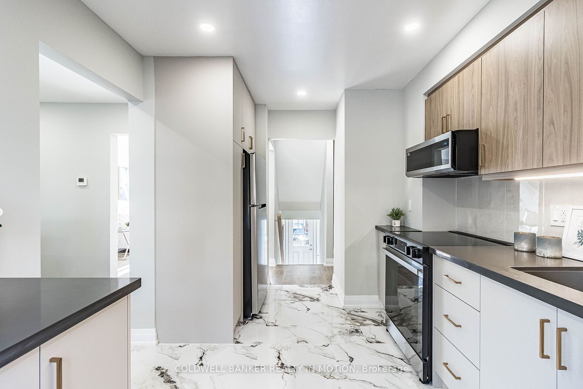 3351 Hornbeam Cres, #86