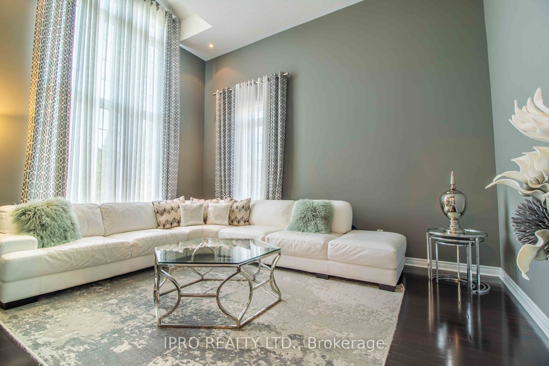4 Quatro Cres