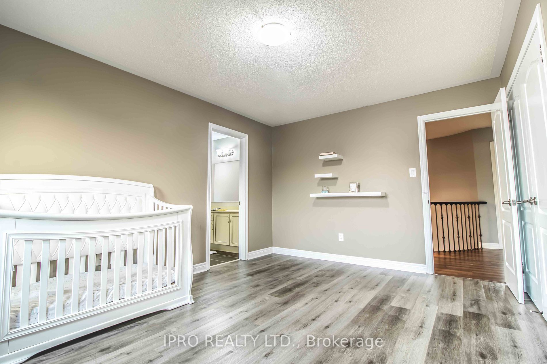 4 Quatro Cres