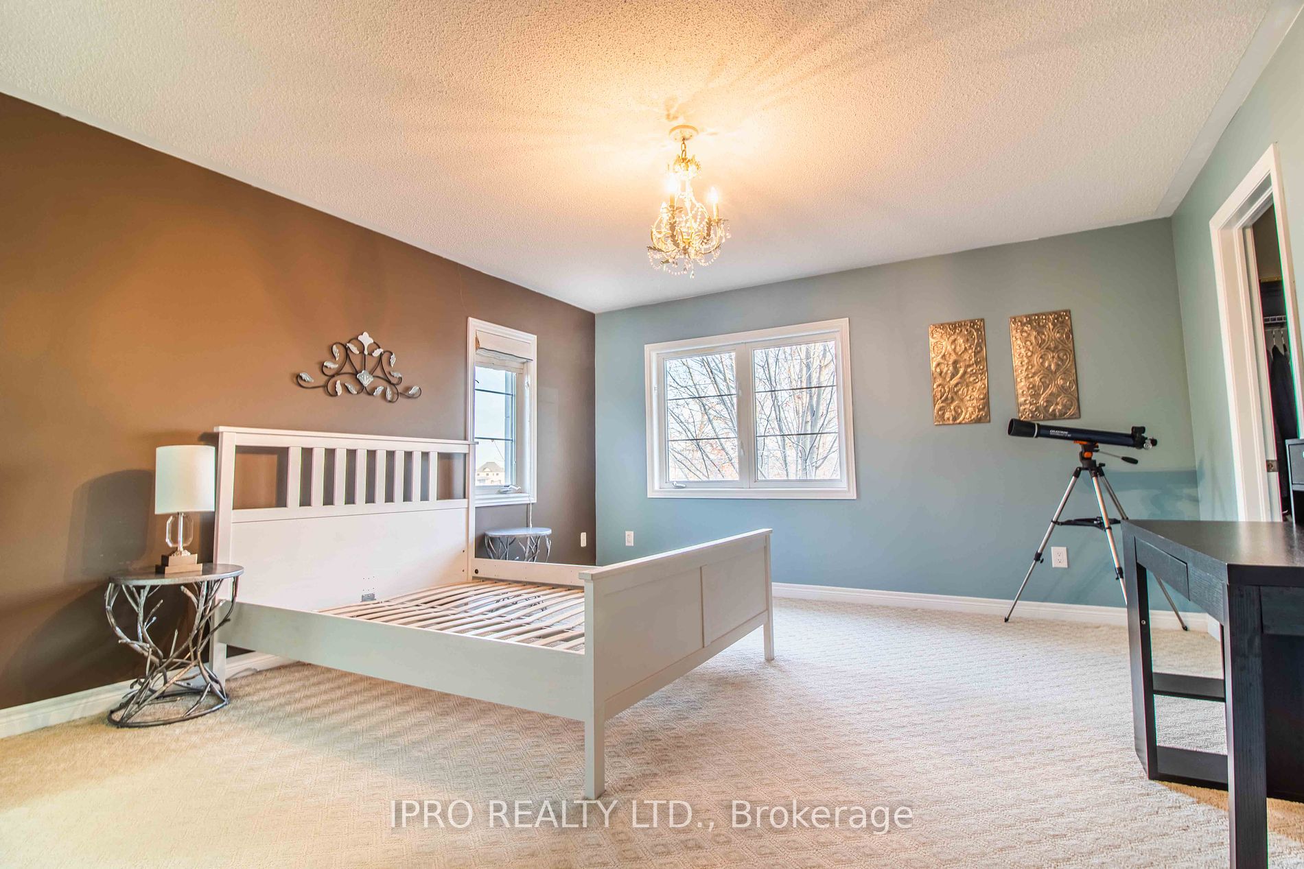 4 Quatro Cres