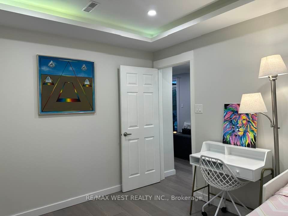 267 Martin Grove Rd