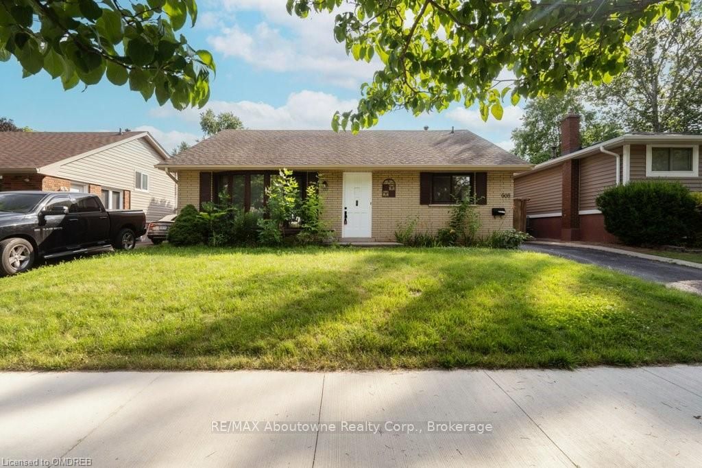 608 THORNWOOD Ave