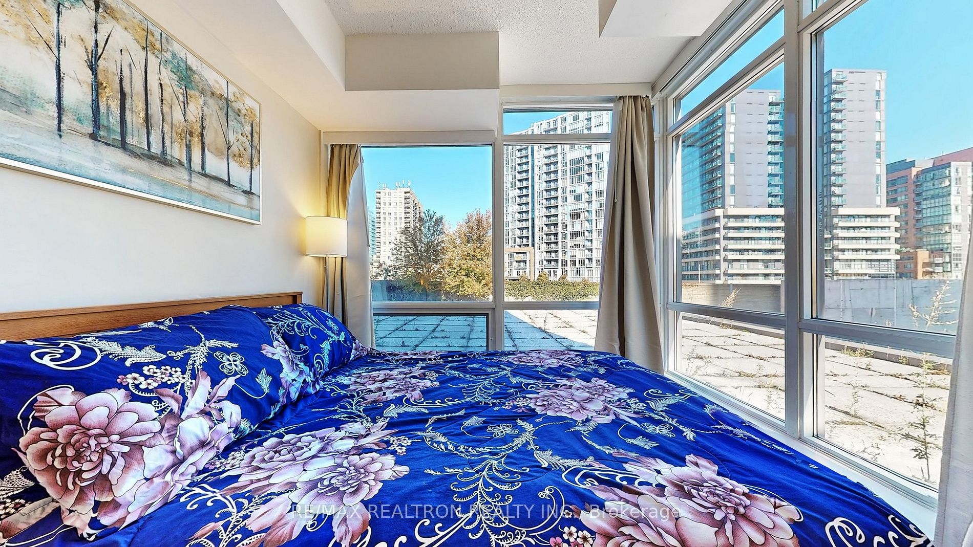 20 Joe Shuster Way, #202