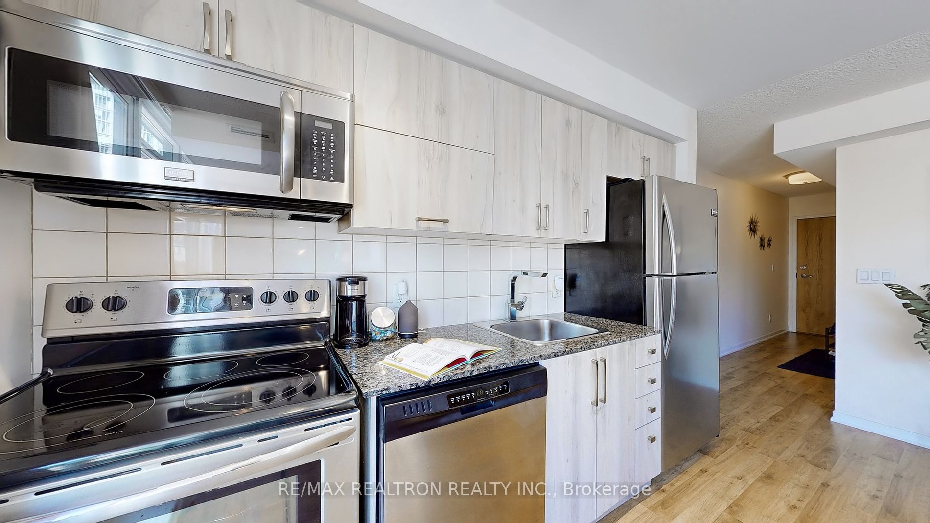 20 Joe Shuster Way, #202