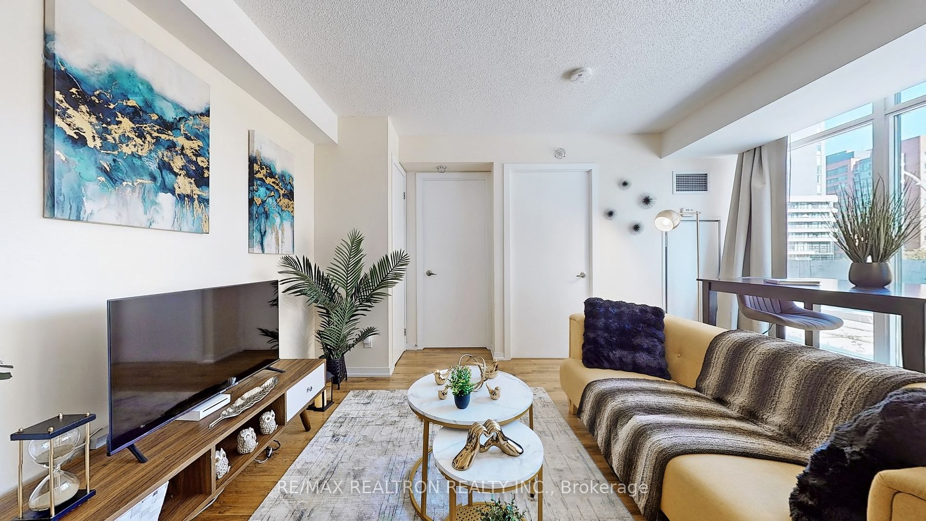 20 Joe Shuster Way, #202