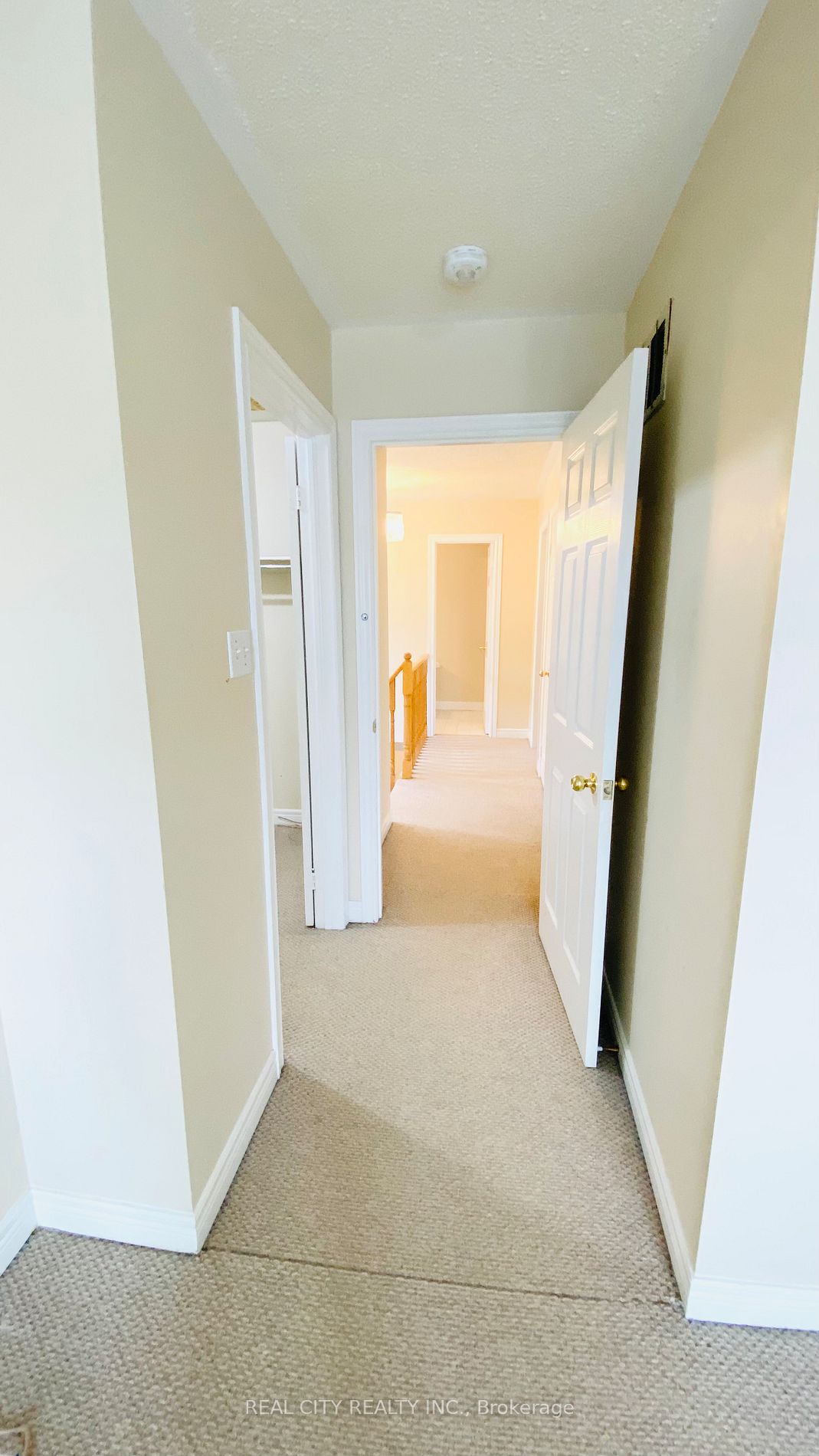5953 Chorley (Upper) Pl