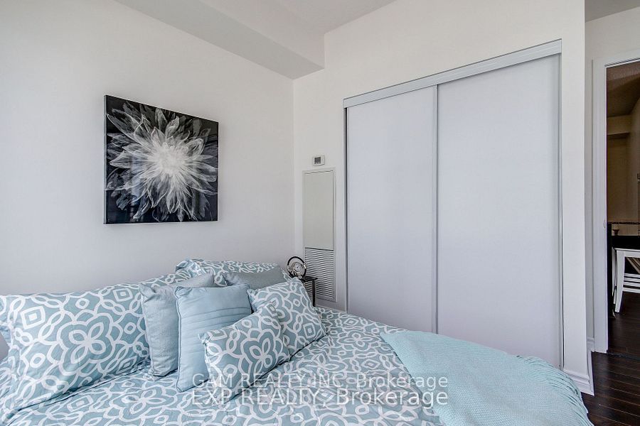 385 Prince Of Wales Dr, #1102