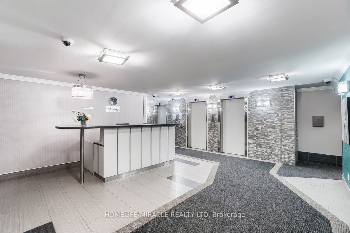15 Kensington Rd, #1703
