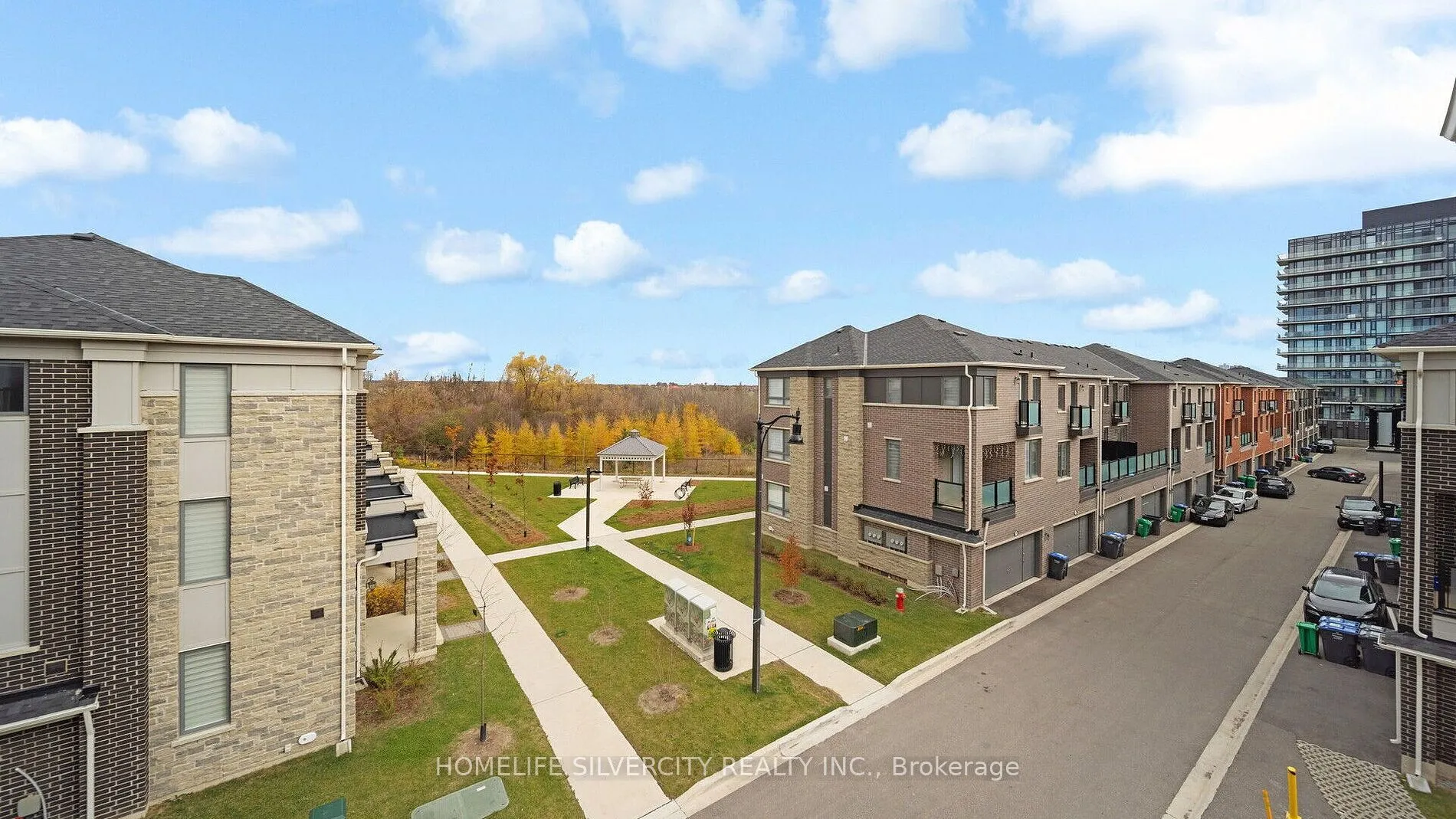 26 Summer Wind Lane