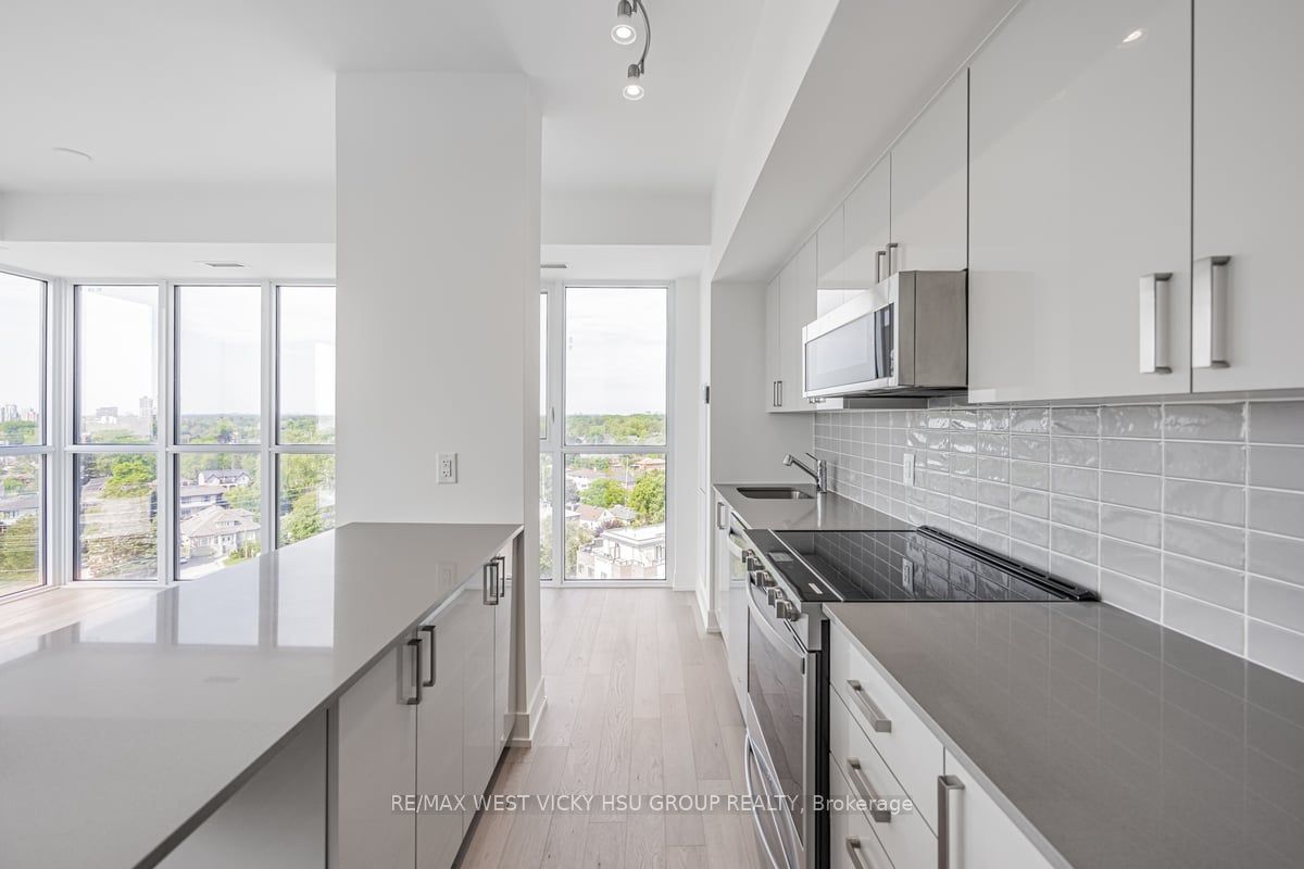 1063 Douglas Mccurdy Comm Circ, #1006