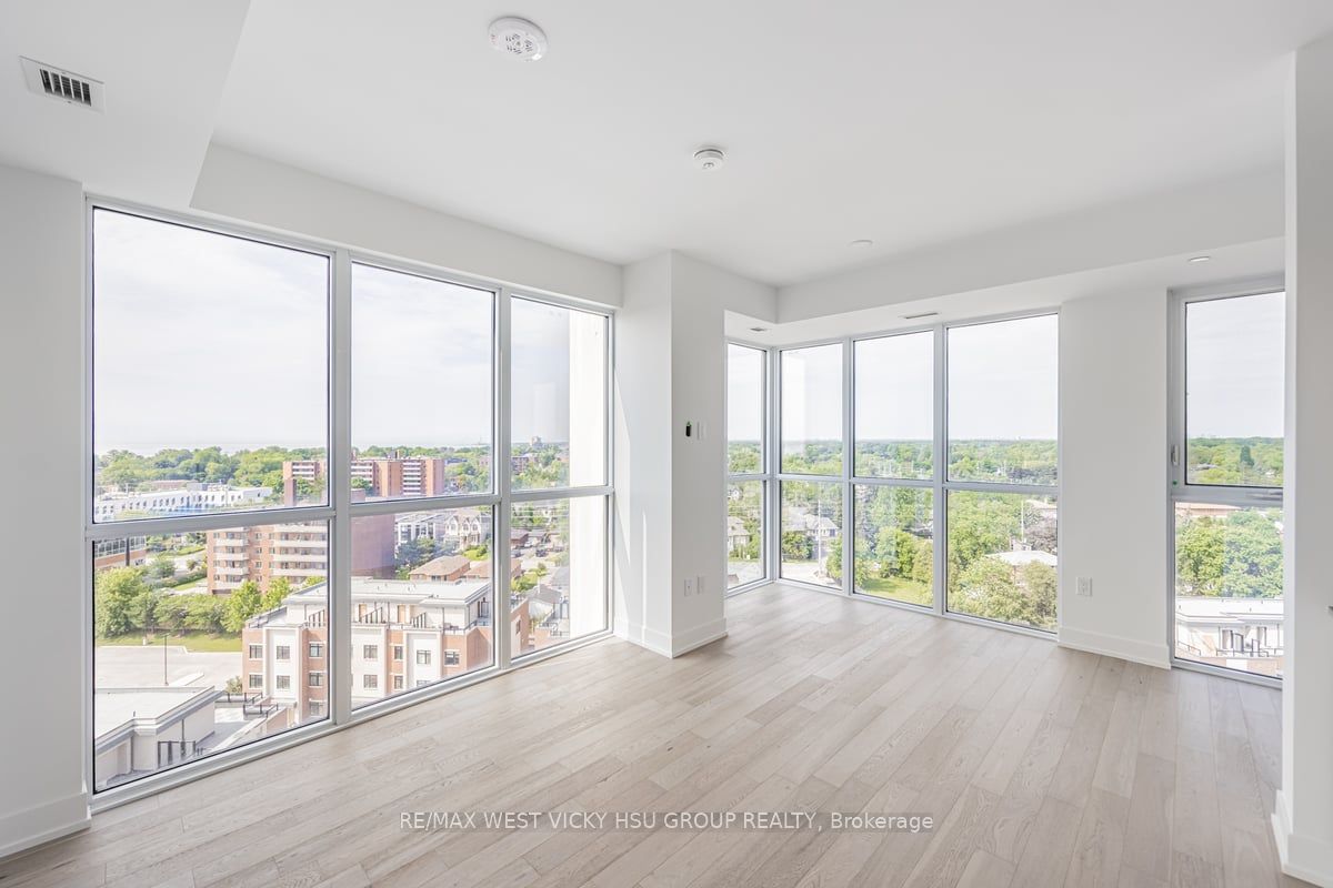 1063 Douglas Mccurdy Comm Circ, #1006
