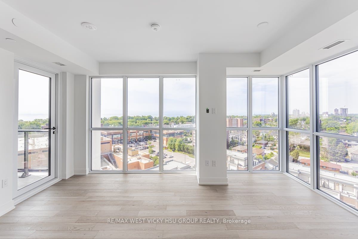 1063 Douglas Mccurdy Comm Circ, #1006