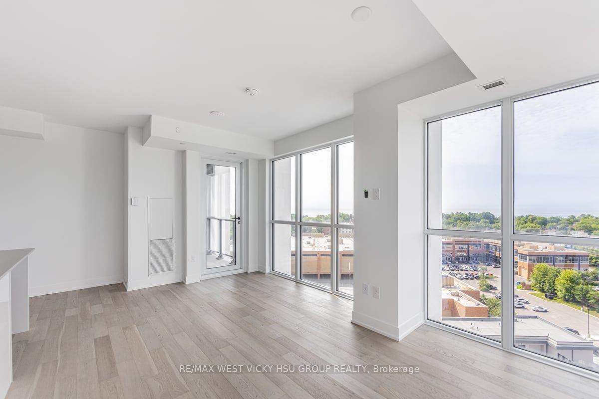 1063 Douglas Mccurdy Comm Circ, #1006