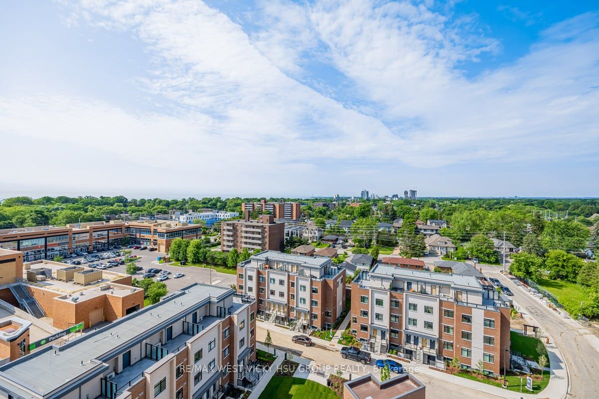 1063 Douglas Mccurdy Comm Circ, #1006