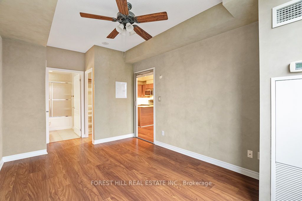 3865 Lake Shore Blvd W, #217