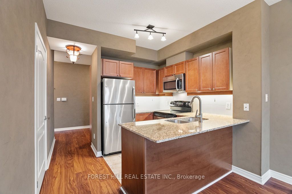 3865 Lake Shore Blvd W, #217