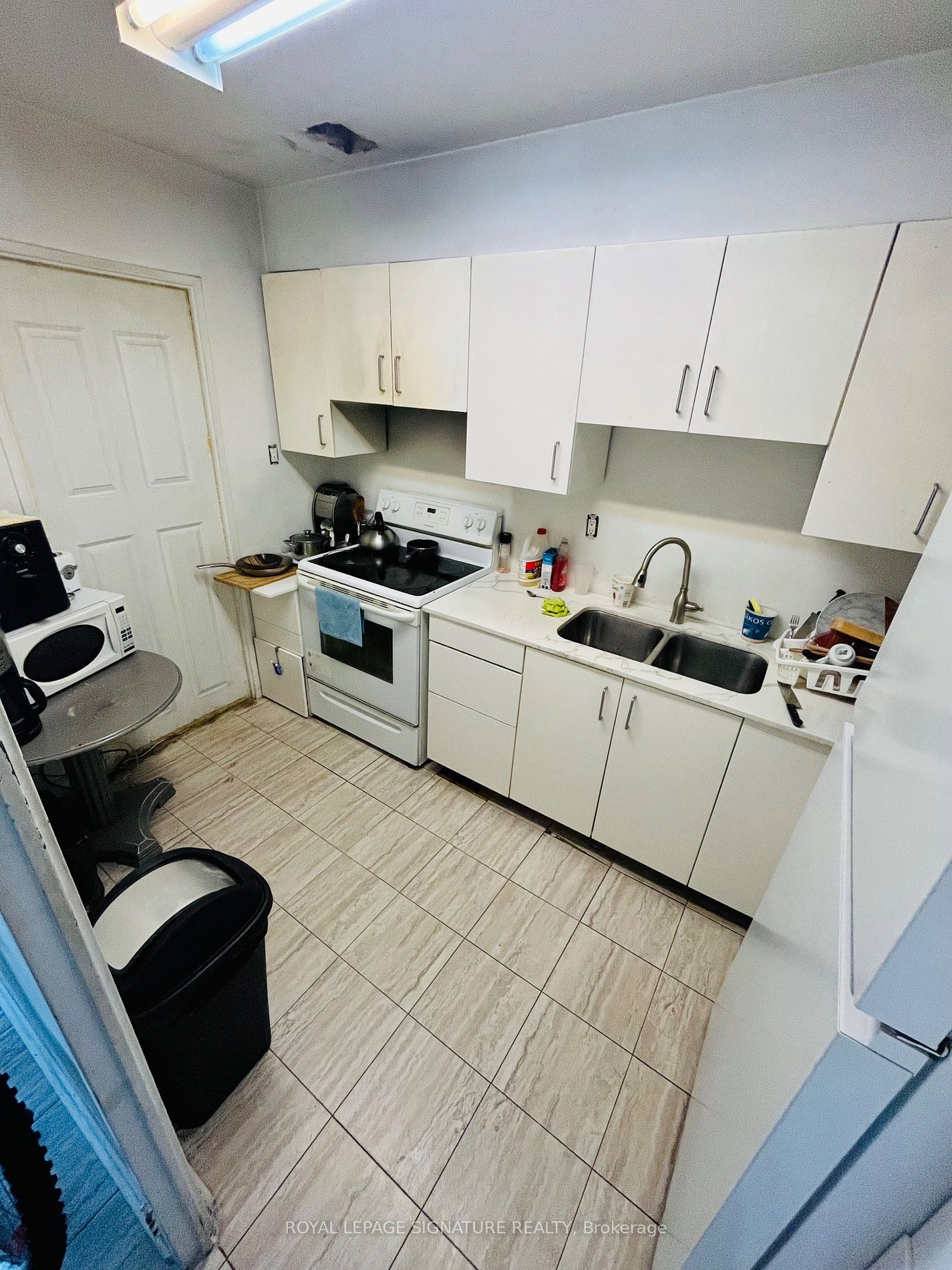 10 Eddystone Ave, #241