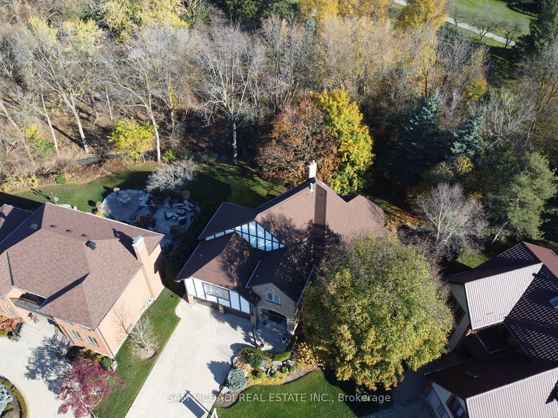 4027 Lookout Crt