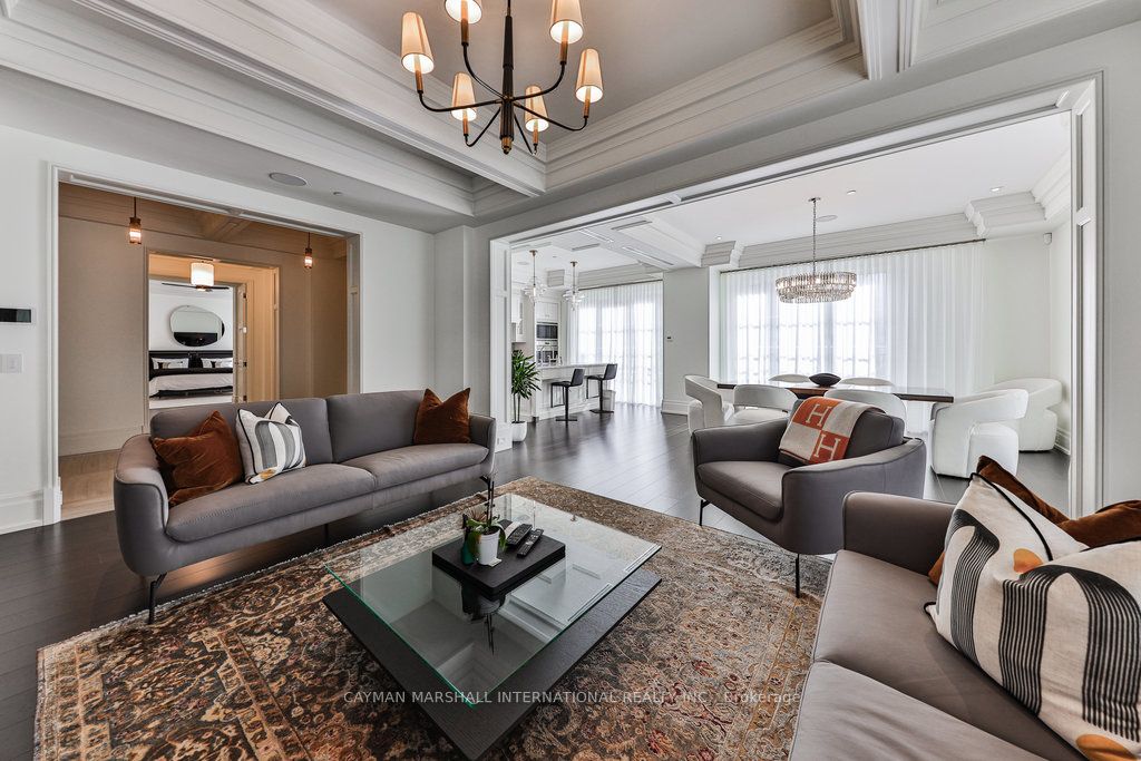 300 Randall St, #212
