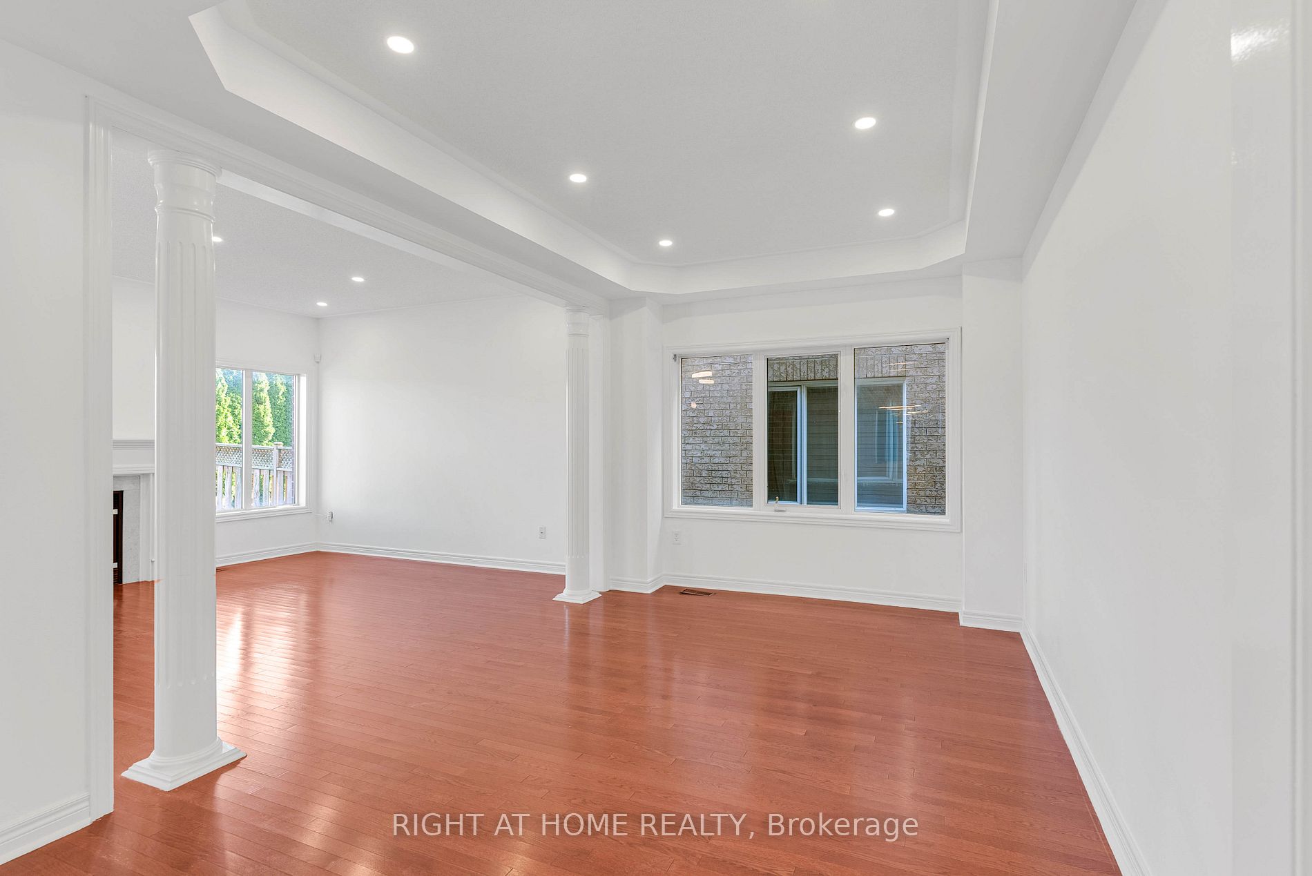 4903 Sebastian Dr