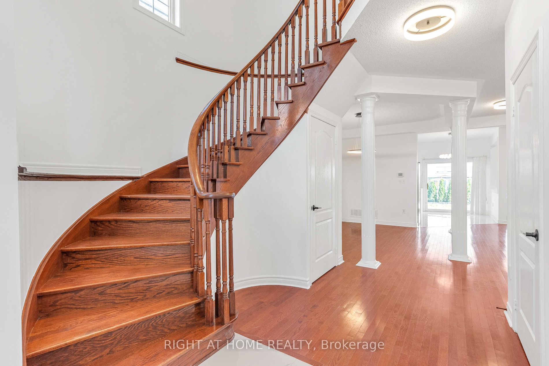 4903 Sebastian Dr