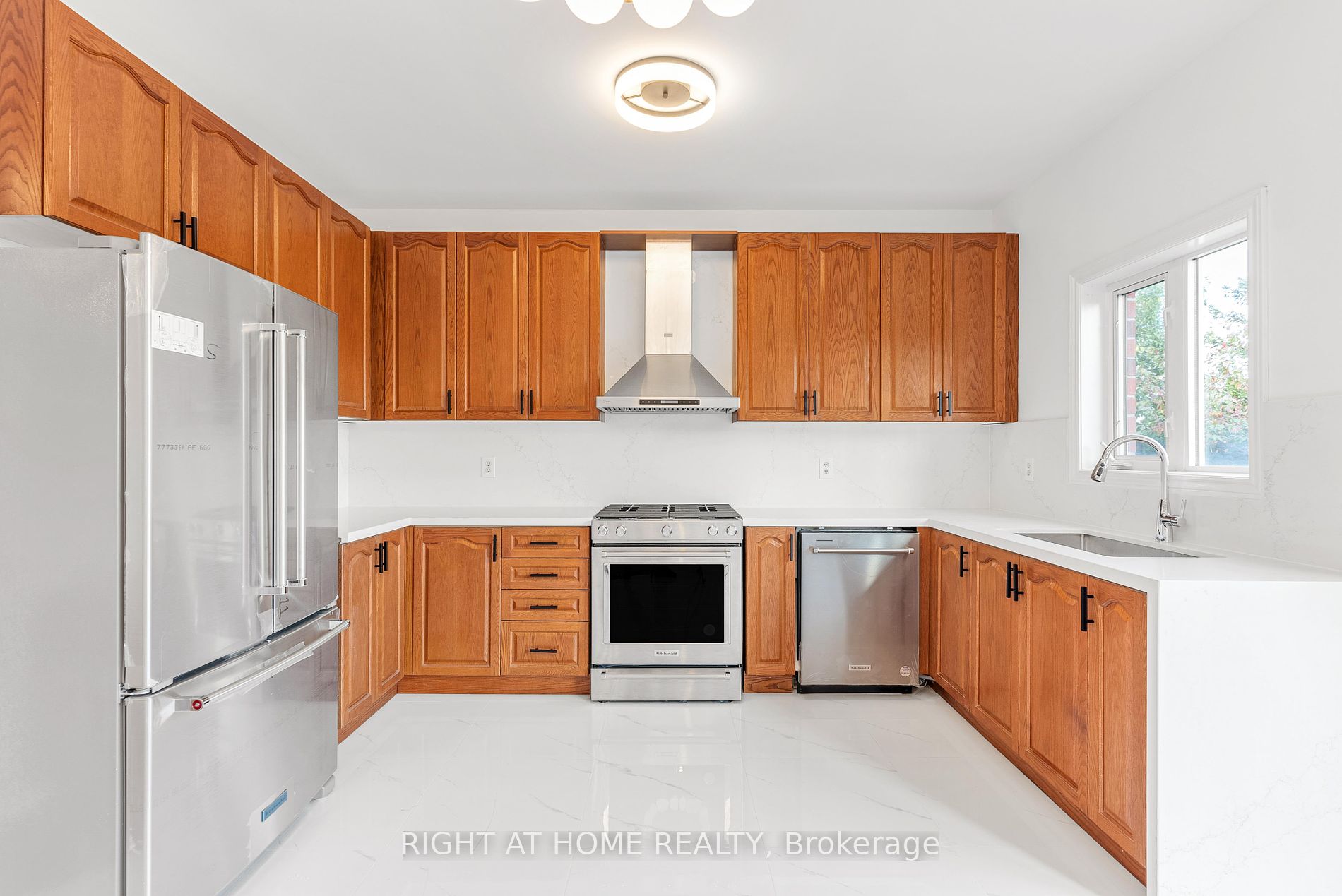 4903 Sebastian Dr