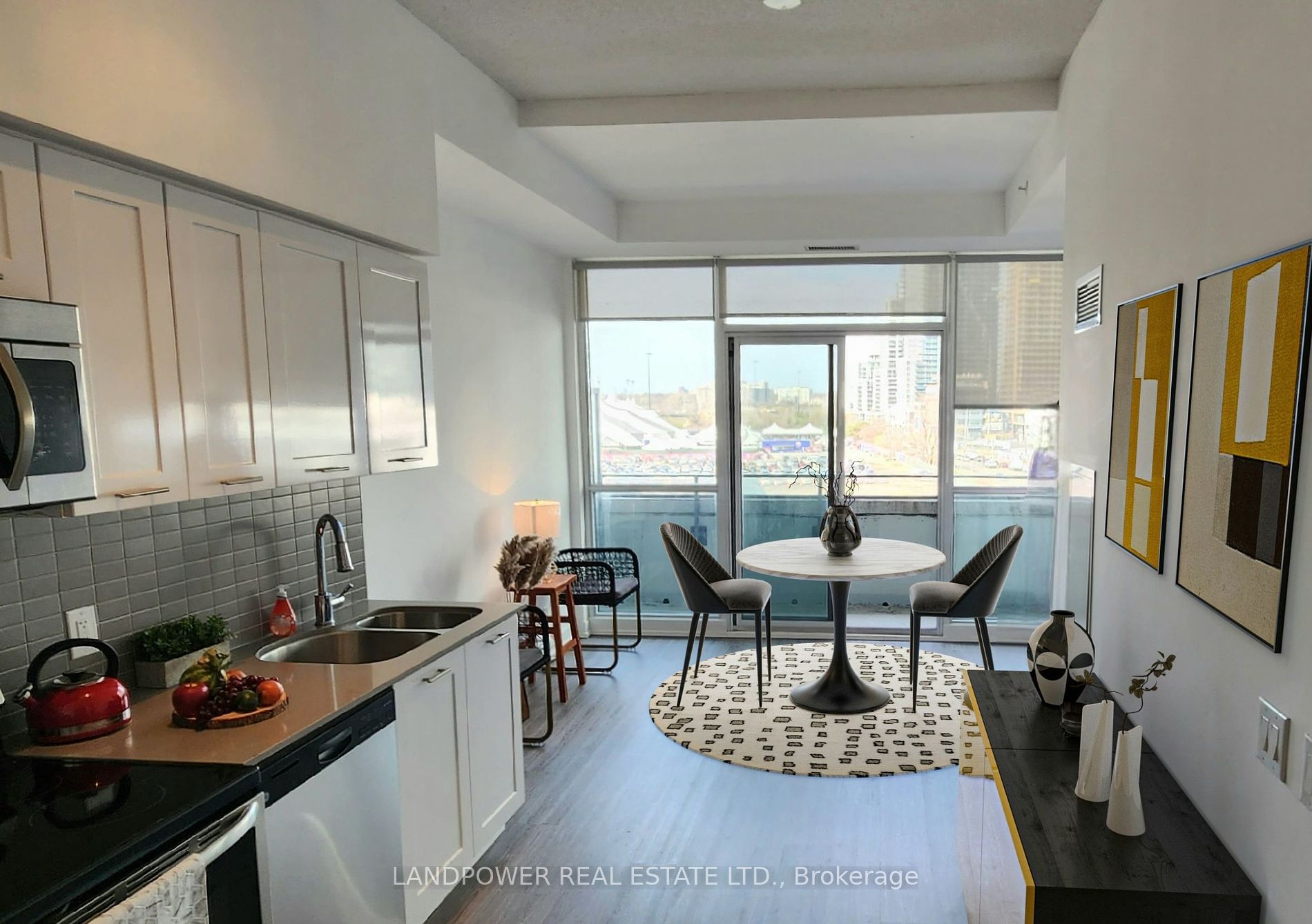 2200 Lake Shore Blvd W, #818
