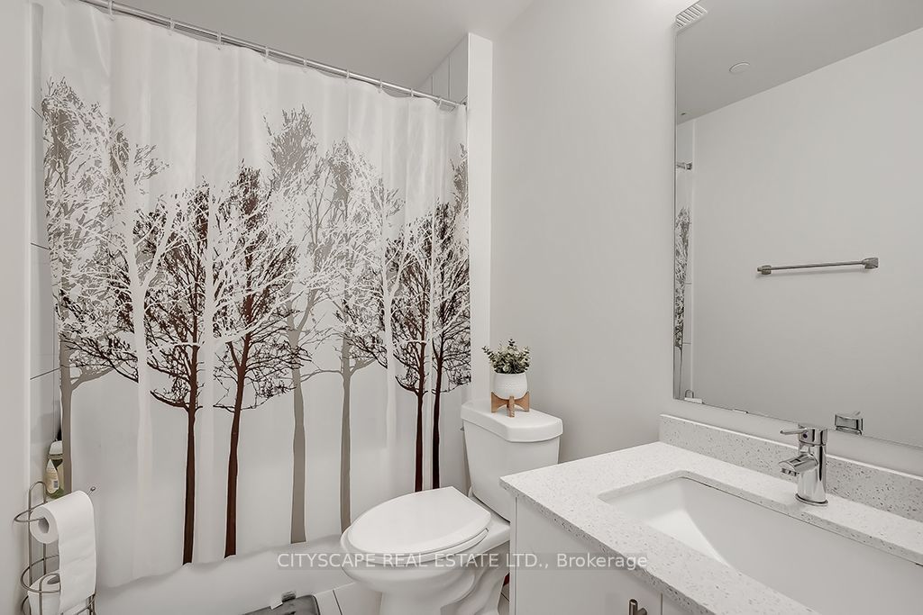 509 Dundas St W, #415