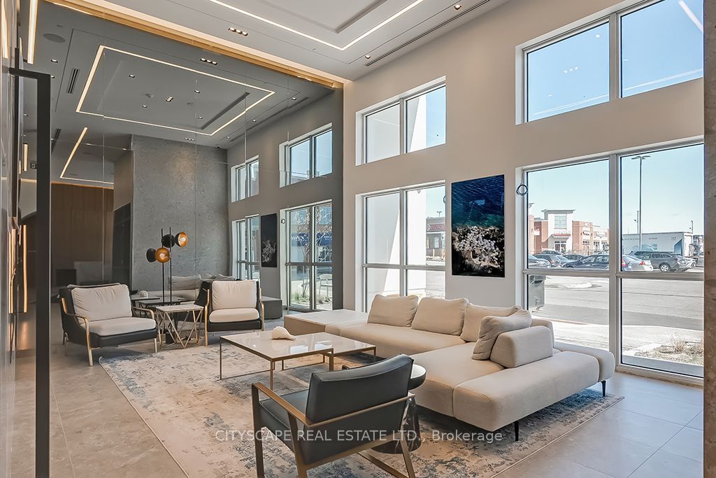 509 Dundas St W, #415