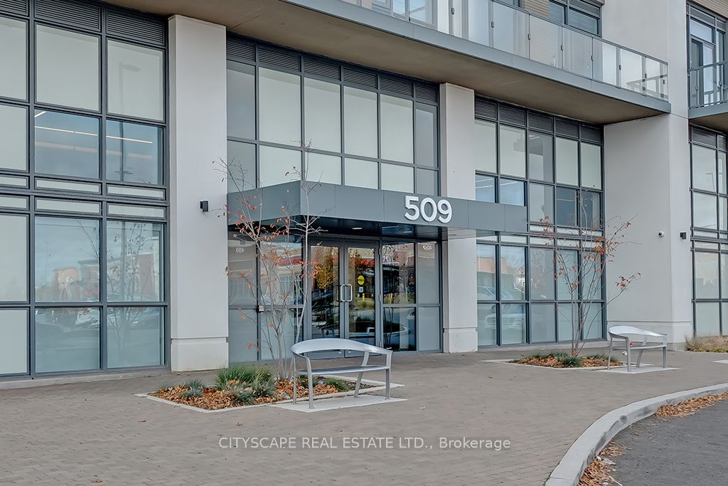 509 Dundas St W, #415