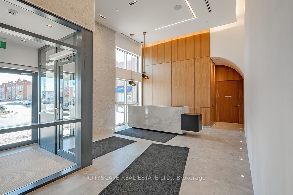 509 Dundas St W, #415