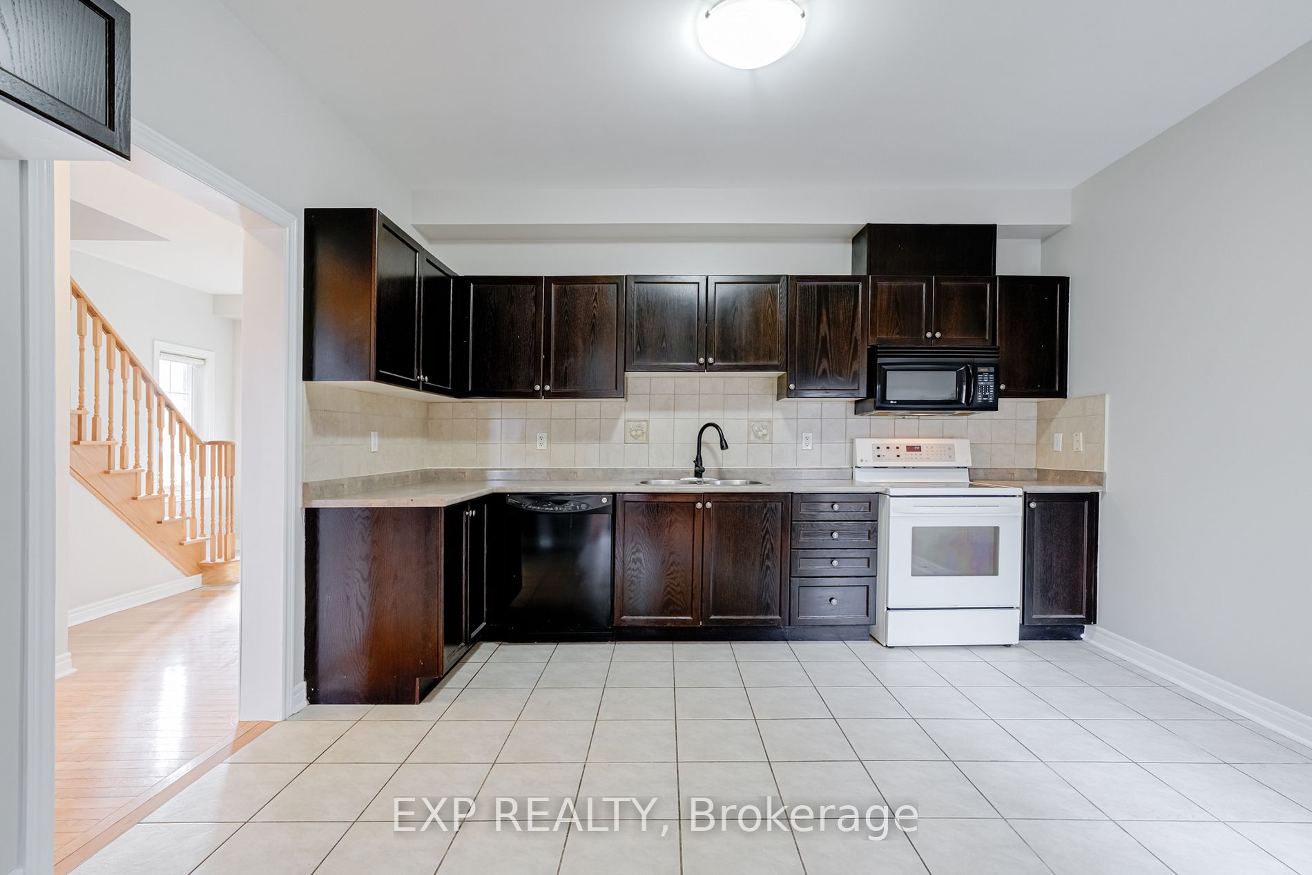 109 Eastbrook Way