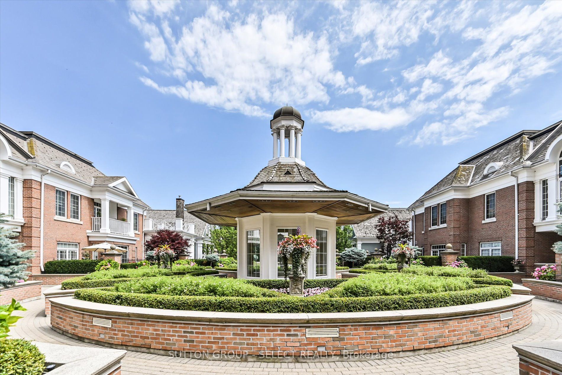 2285 Lake Shore Blvd W, #414