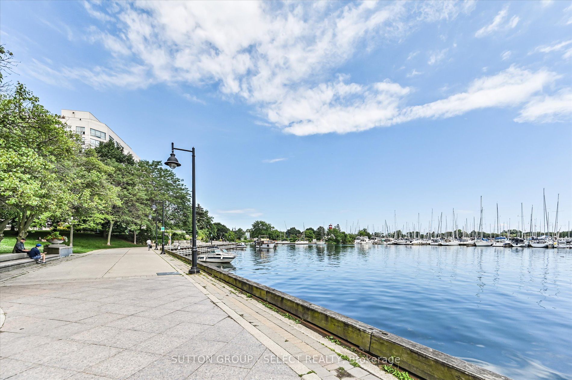 2285 Lake Shore Blvd W, #414