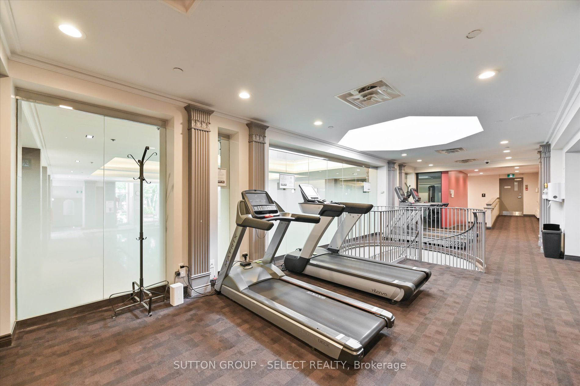 2285 Lake Shore Blvd W, #414