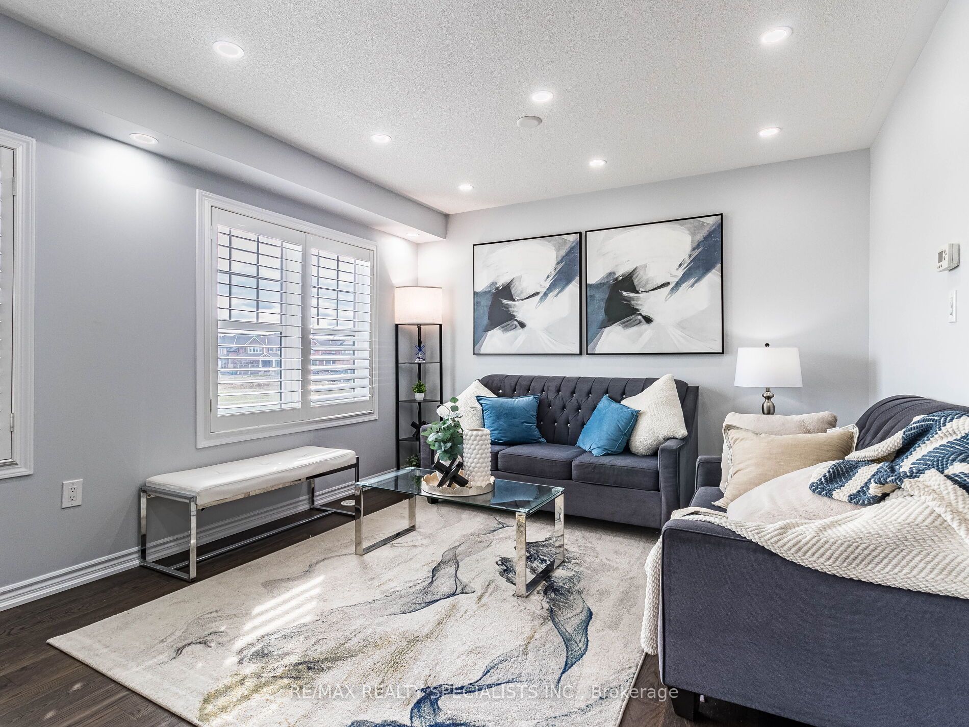 98 Bannister Cres