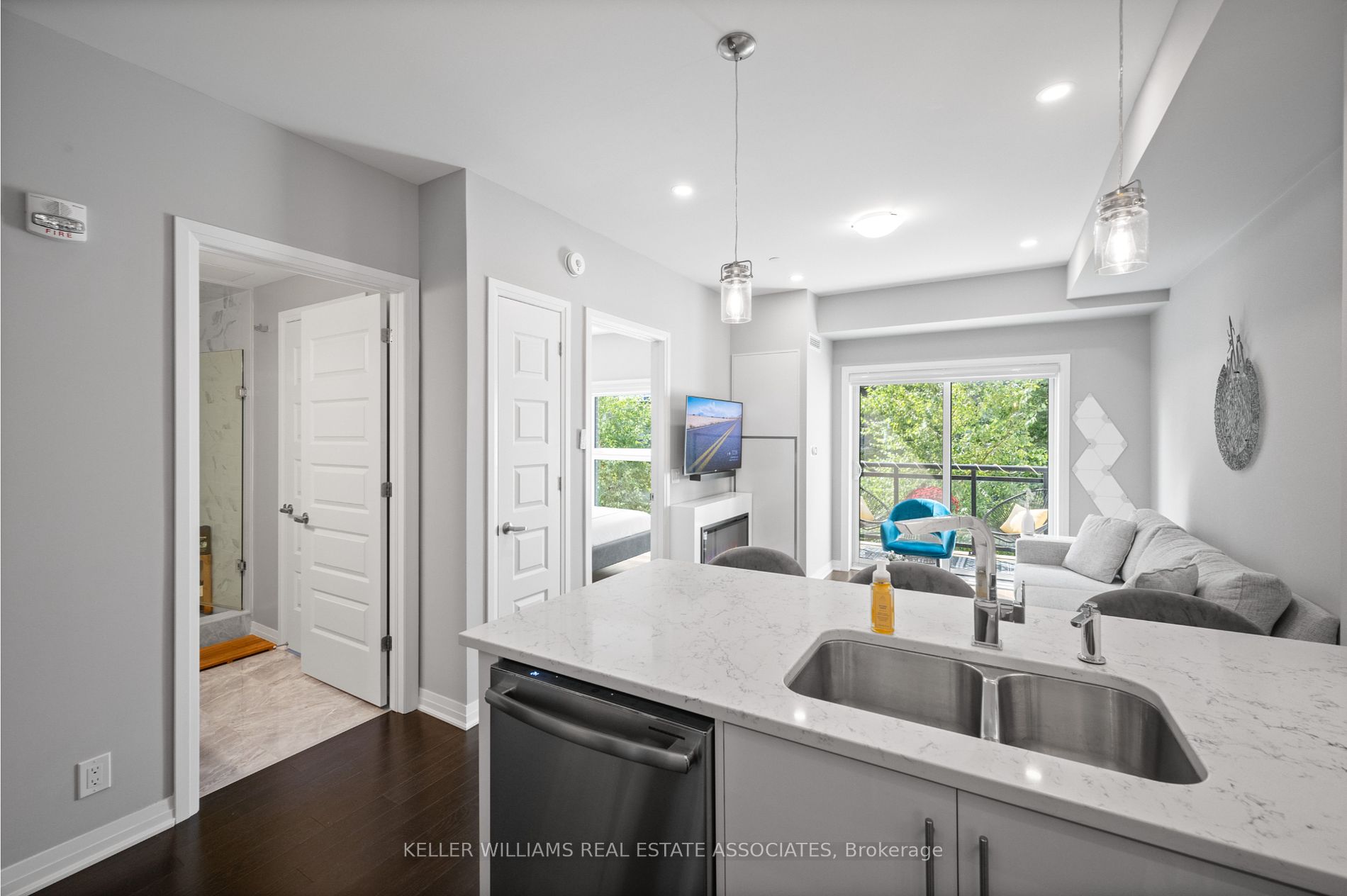 128 Grovewood Common, #226
