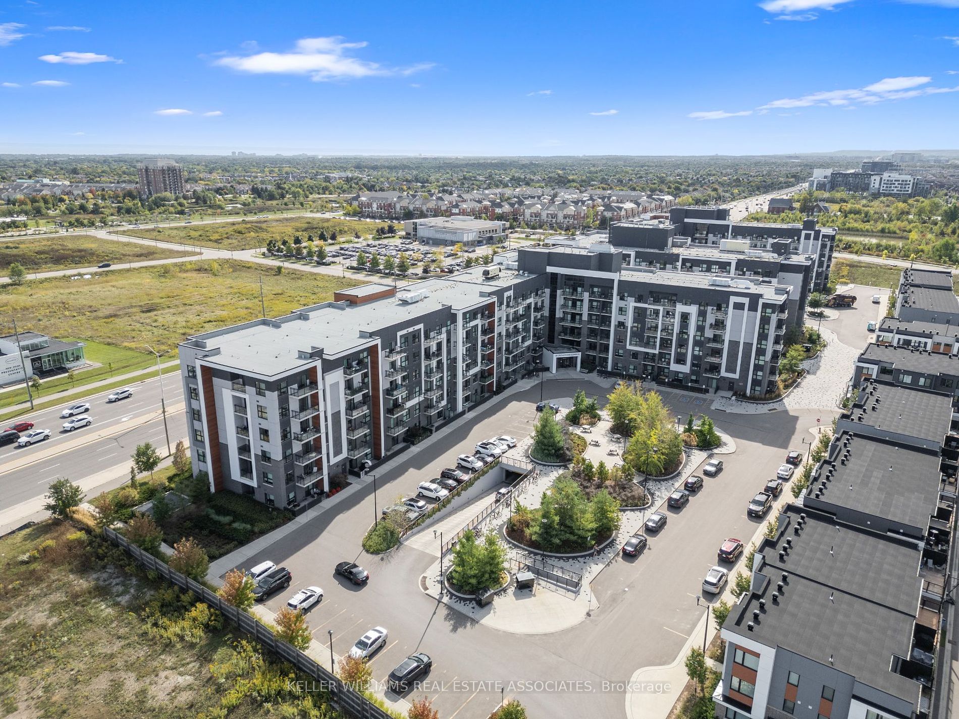 128 Grovewood Common, #226