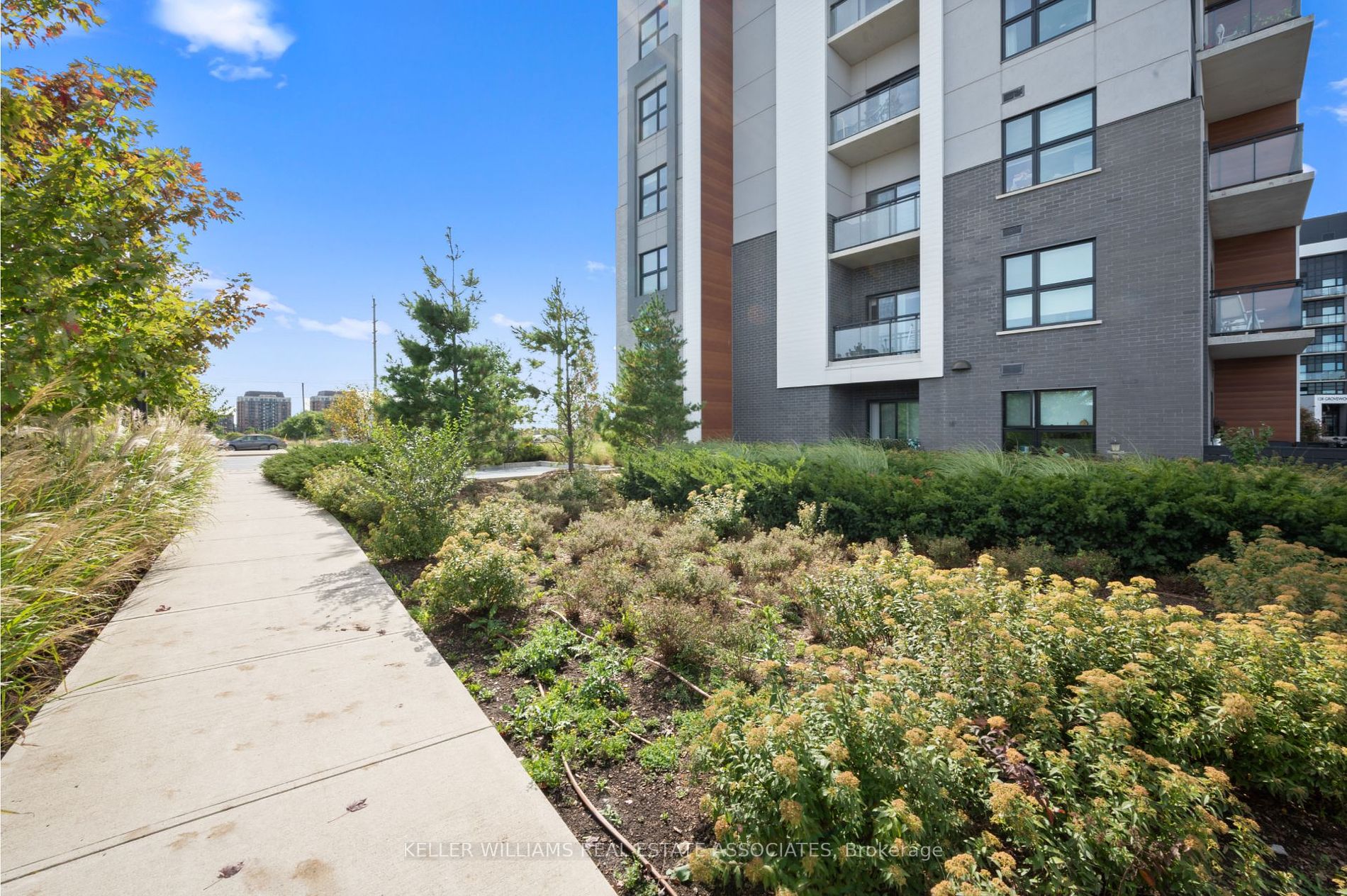 128 Grovewood Common, #226