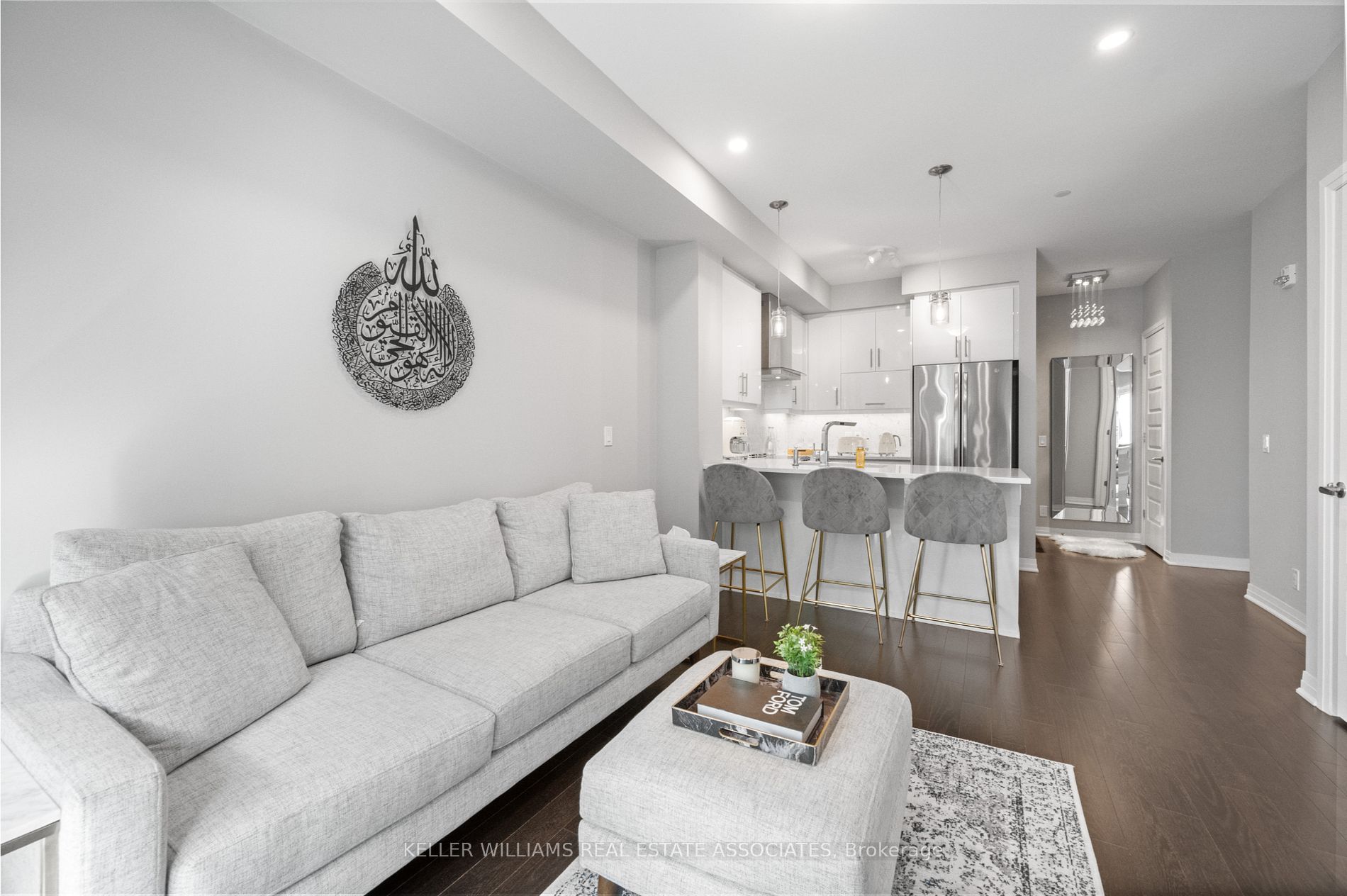 128 Grovewood Common, #226