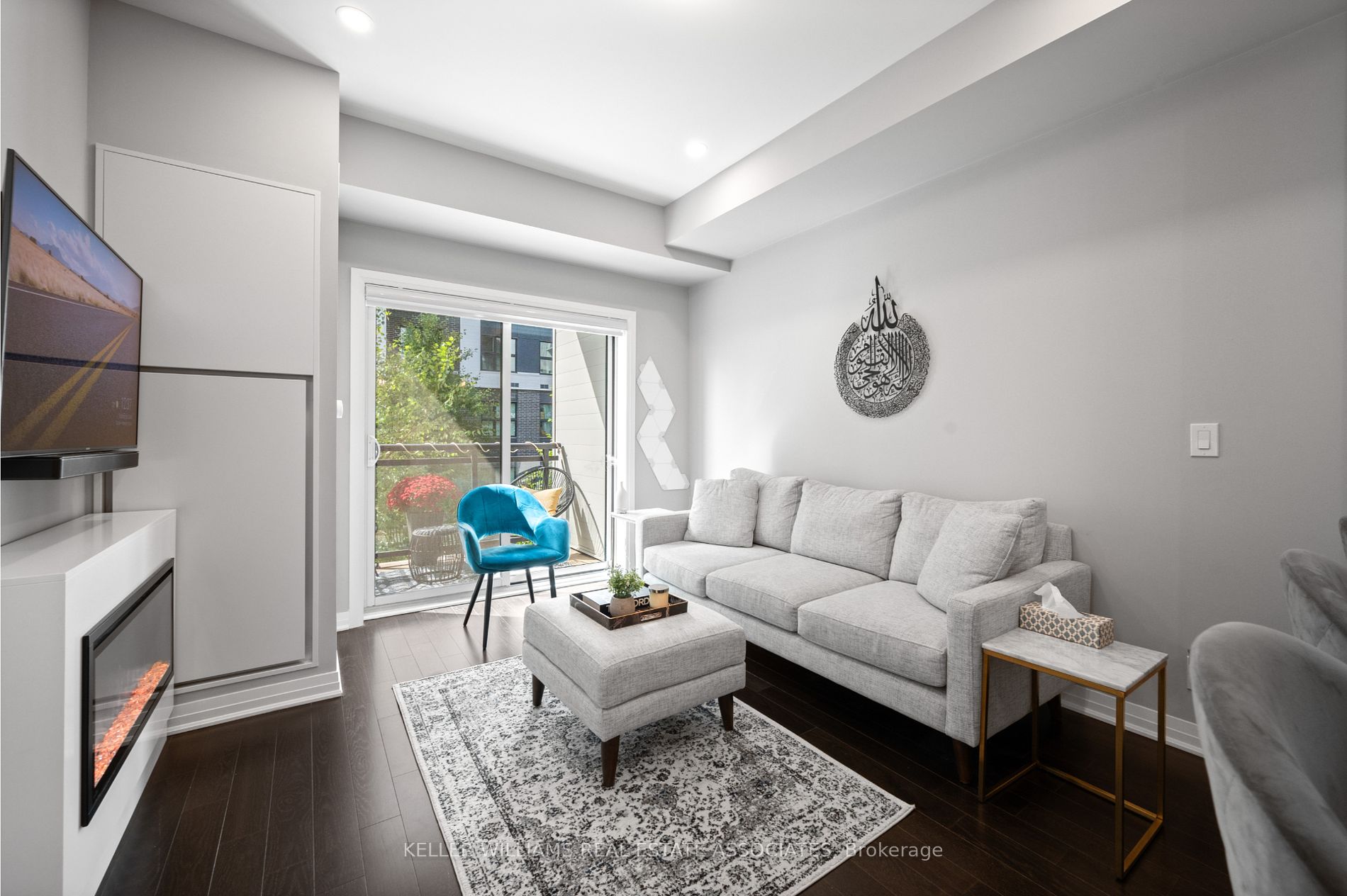 128 Grovewood Common, #226