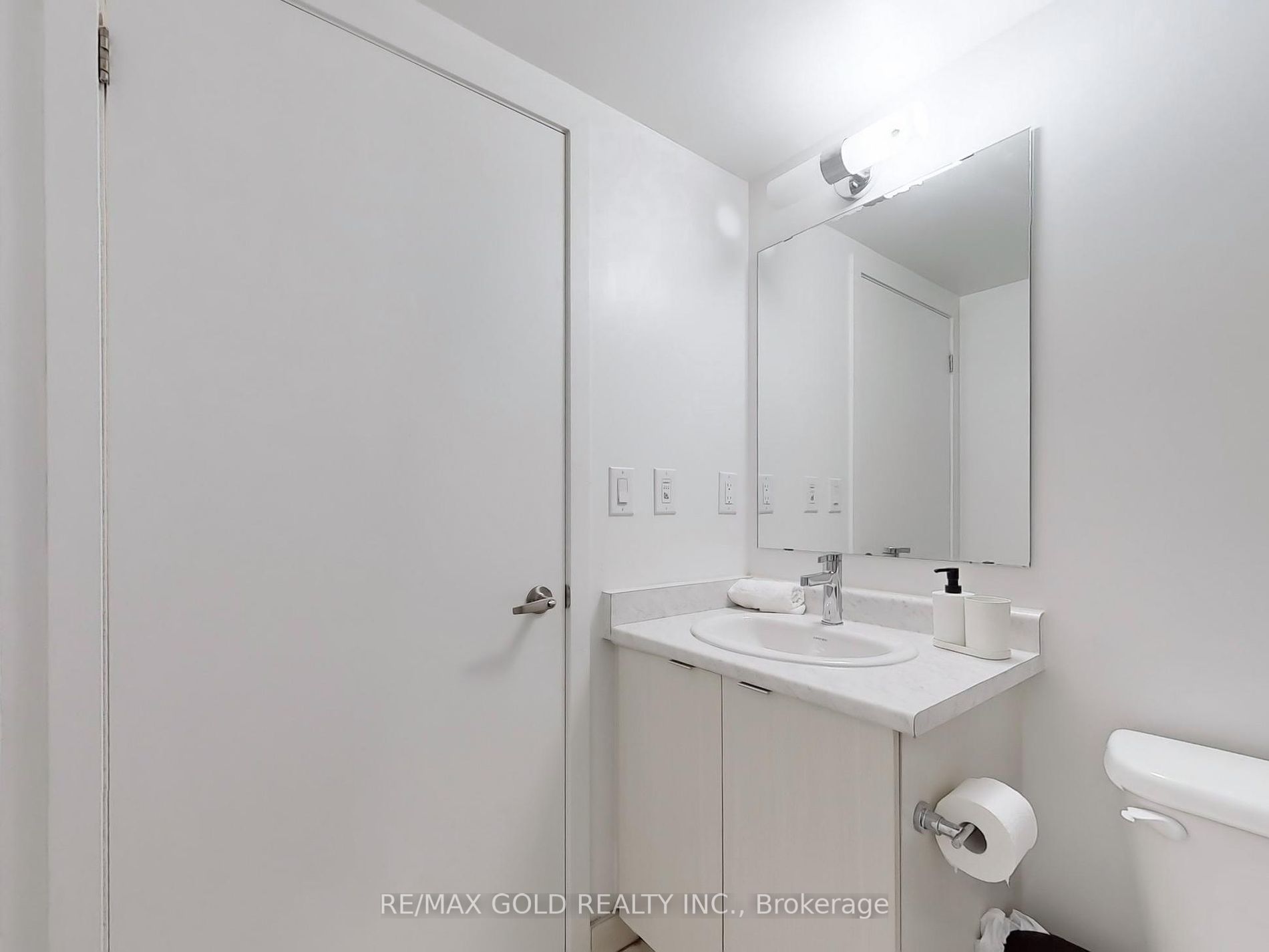 150 Canon Jackson Dr, #201