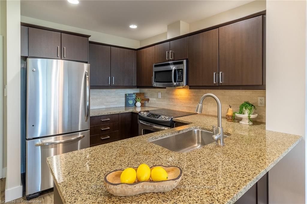 551 Maple Ave, #315