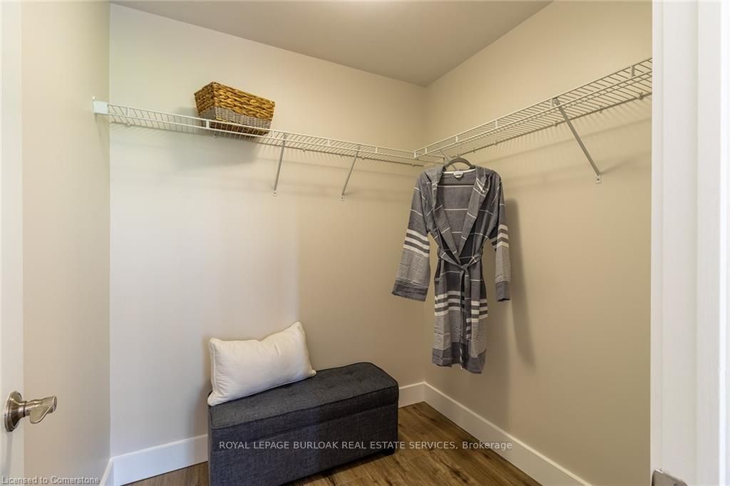 551 Maple Ave, #315