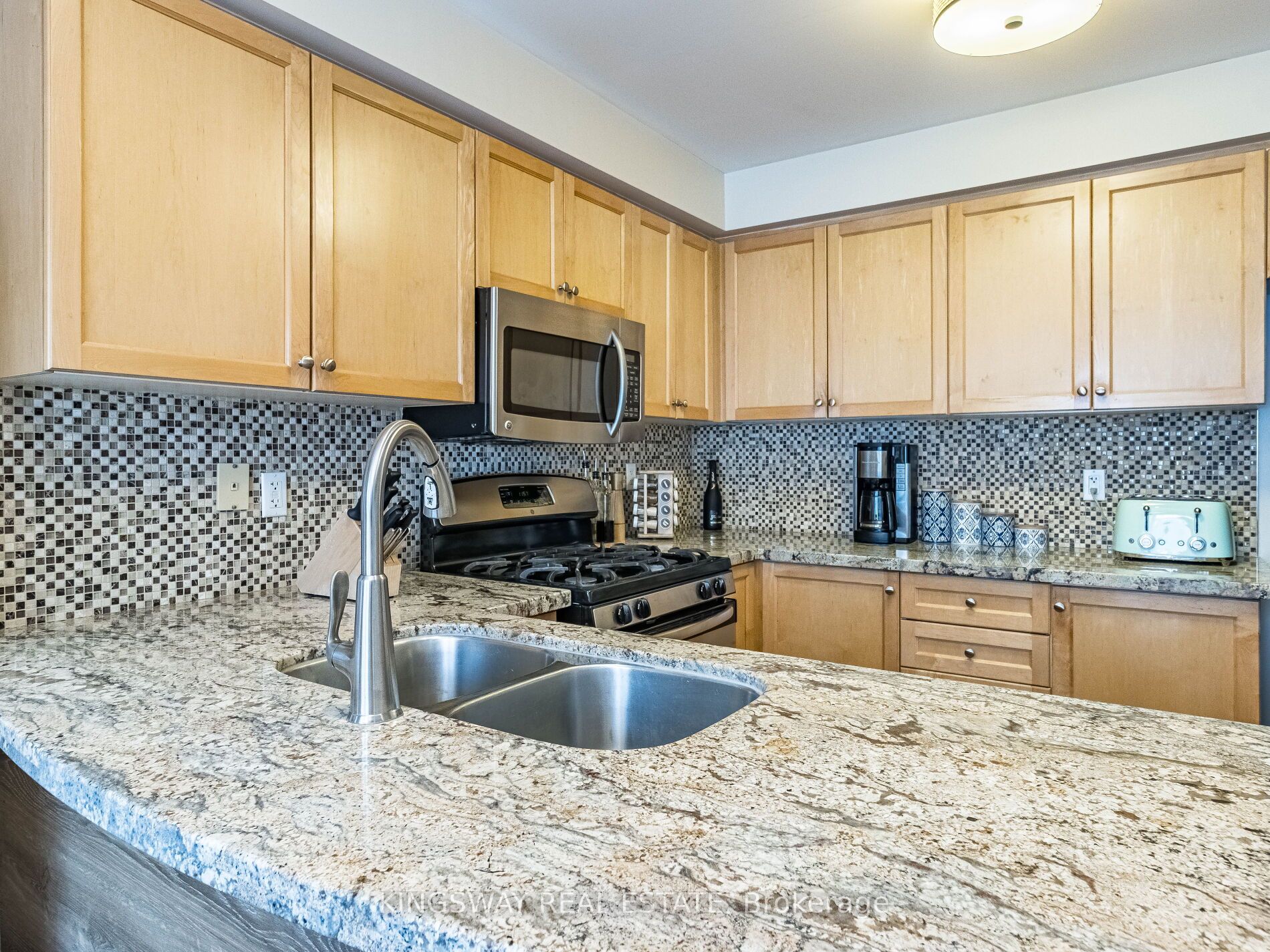619 Evans Ave, #20